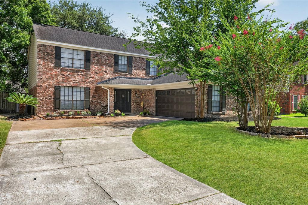 3806 Forest Village Drive, Houston, TX 77339