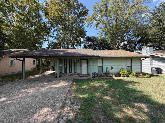 117 Harold St, Jacksonville, AR 72076