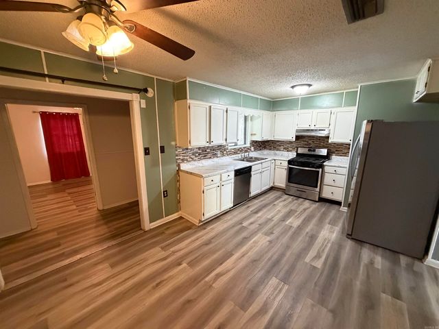 117 Harold St, Jacksonville, AR 72076
