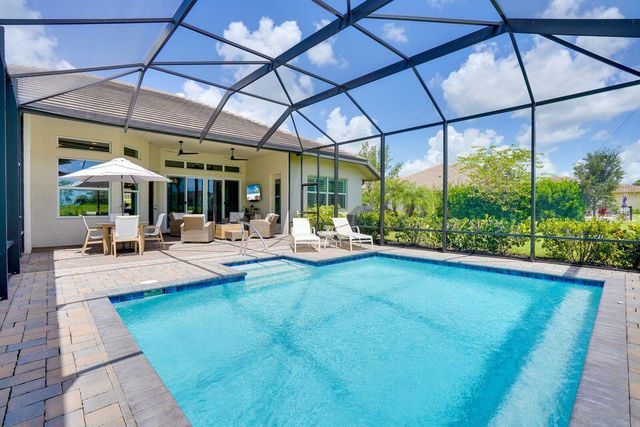 2986 Bent Pine Drive, Fort Pierce, FL 34951