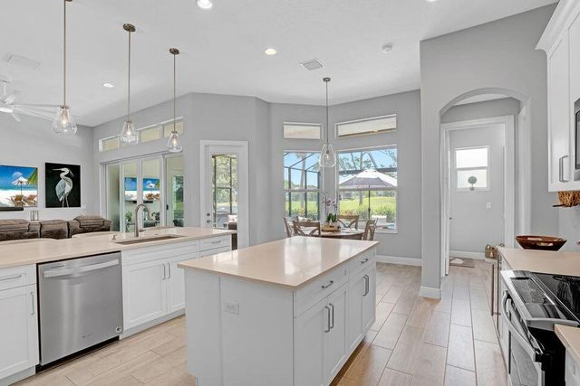 2986 Bent Pine Drive, Fort Pierce, FL 34951