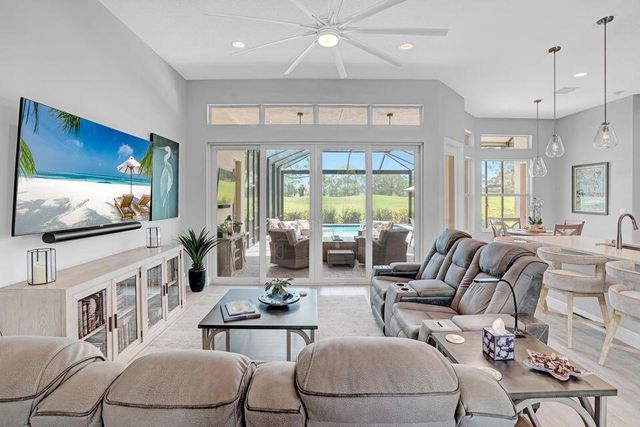 2986 Bent Pine Drive, Fort Pierce, FL 34951