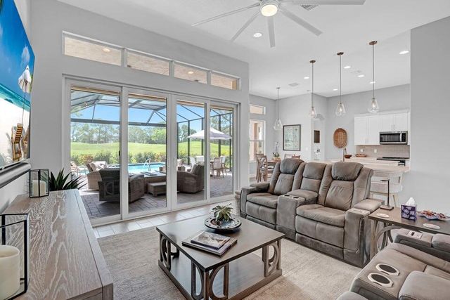 2986 Bent Pine Drive, Fort Pierce, FL 34951