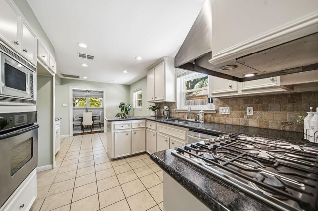 10211 Cliffwood Drive, Houston, TX 77035