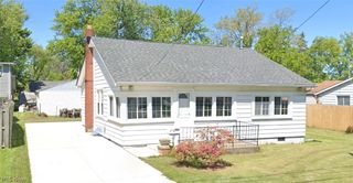 908 Peach Boulevard, Willoughby, OH 44094