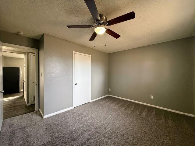 6004 E 152nd Street, Grandview, MO 64030