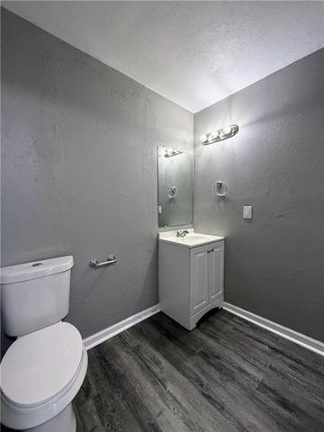 6004 E 152nd Street, Grandview, MO 64030