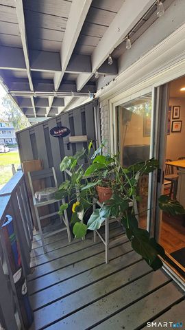 150 Beachview Avenue 290, Bridgeport, CT 06605