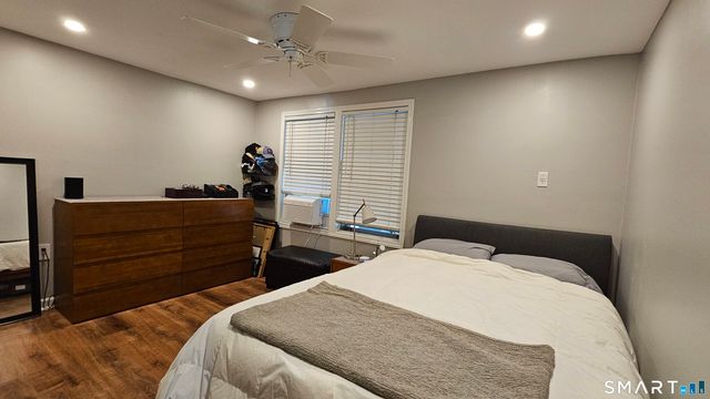 150 Beachview Avenue 290, Bridgeport, CT 06605