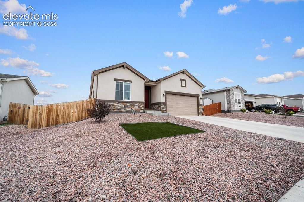 2209 Sunrise Lane, Pueblo, CO 81008 — photo 2