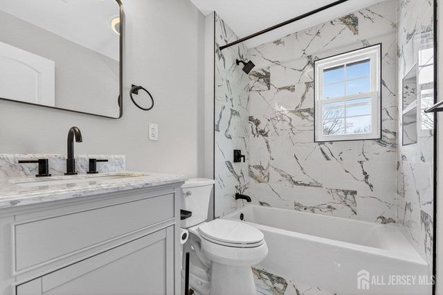 358 Fairfield Way, Keyport, NJ 07735