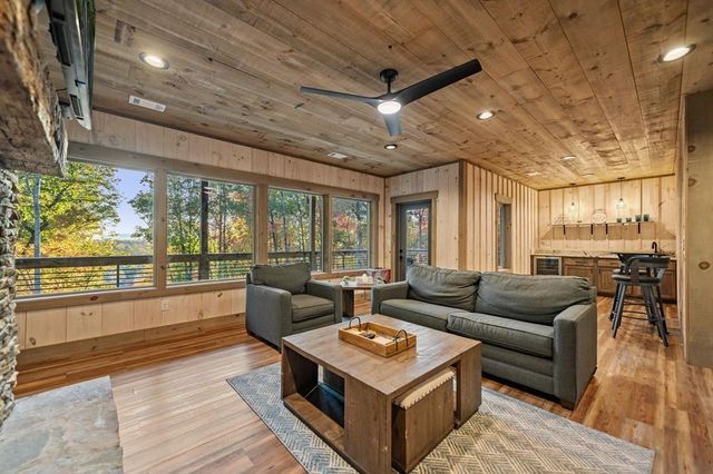 184 High Meadows Court, Morganton, GA 30560