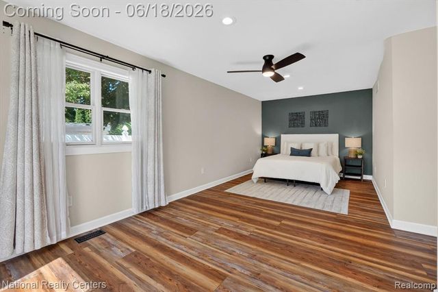 15969 Stamford Street, Livonia, MI 48154