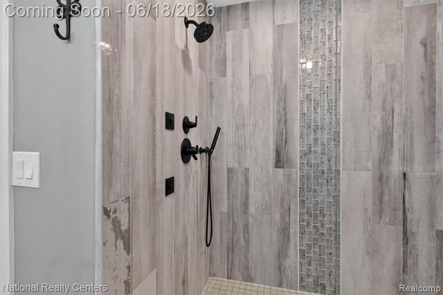 15969 Stamford Street, Livonia, MI 48154