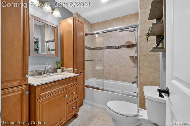 15969 Stamford Street, Livonia, MI 48154