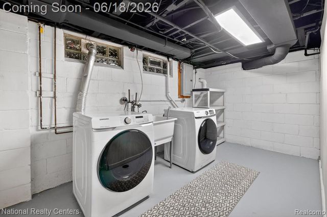 15969 Stamford Street, Livonia, MI 48154