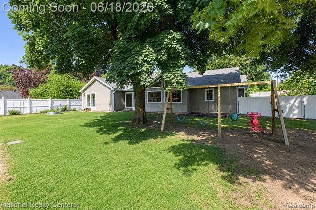 15969 Stamford Street, Livonia, MI 48154