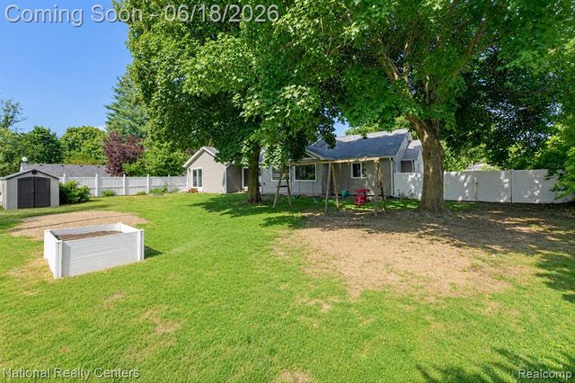 15969 Stamford Street, Livonia, MI 48154