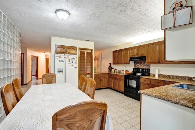 766 SE Cavern Avenue, Port St. Lucie, Port St Lucie, FL 34983