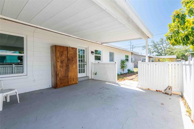 2741 37TH STREET S, St Petersburg, FL 33711