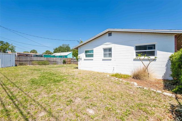 2741 37TH STREET S, St Petersburg, FL 33711