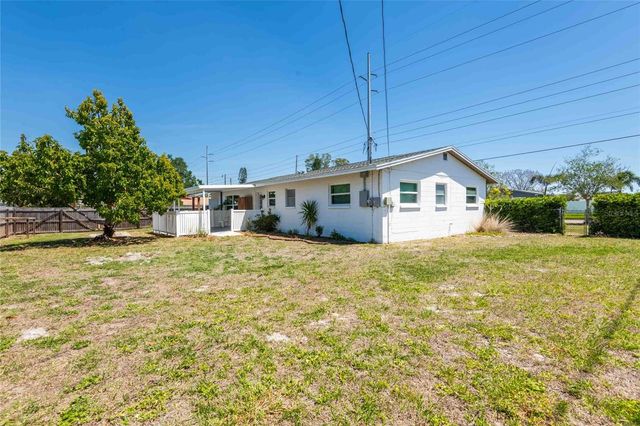 2741 37TH STREET S, St Petersburg, FL 33711