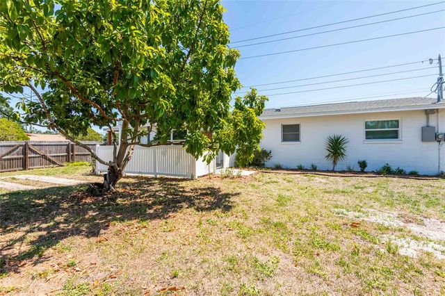 2741 37TH STREET S, St Petersburg, FL 33711