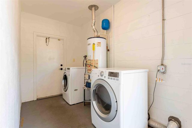 2741 37TH STREET S, St Petersburg, FL 33711