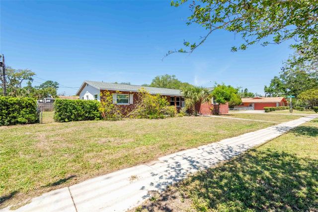 2741 37TH STREET S, St Petersburg, FL 33711