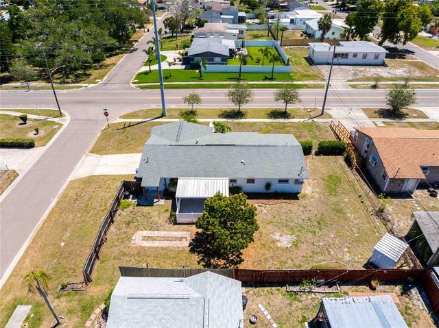 2741 37TH STREET S, St Petersburg, FL 33711