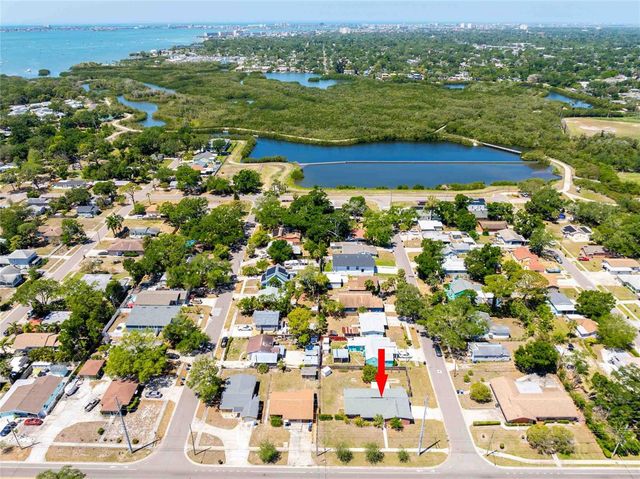 2741 37TH STREET S, St Petersburg, FL 33711