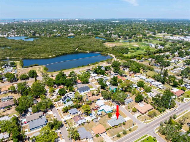 2741 37TH STREET S, St Petersburg, FL 33711