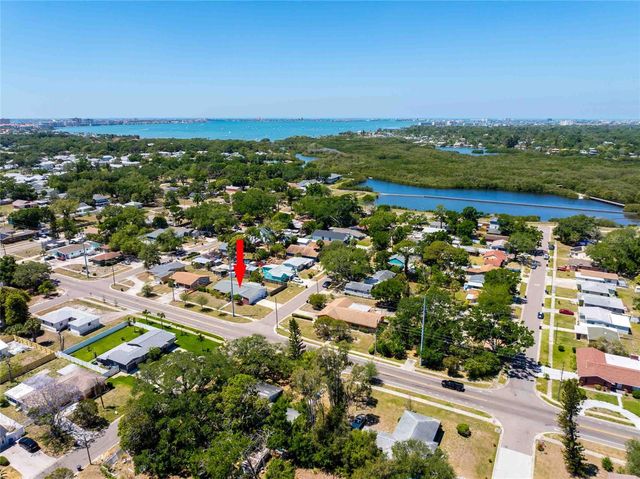 2741 37TH STREET S, St Petersburg, FL 33711