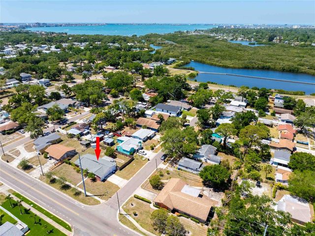 2741 37TH STREET S, St Petersburg, FL 33711