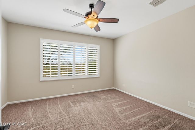 871 N Broken Hills Drive, Green Valley, AZ 85614