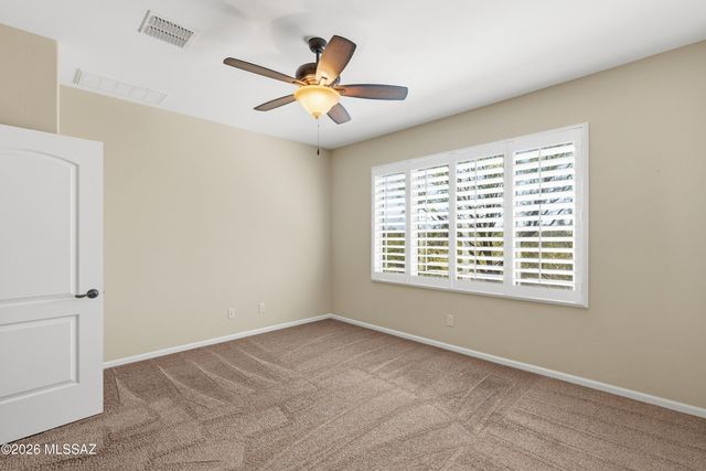 871 N Broken Hills Drive, Green Valley, AZ 85614