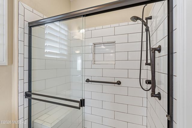 871 N Broken Hills Drive, Green Valley, AZ 85614