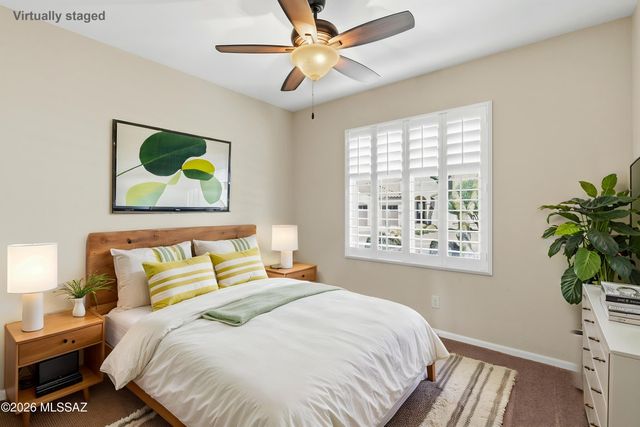 871 N Broken Hills Drive, Green Valley, AZ 85614