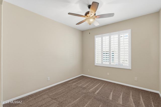 871 N Broken Hills Drive, Green Valley, AZ 85614