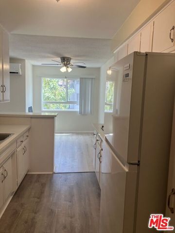 7521 Hampton Avenue 303, West Hollywood, CA 90046