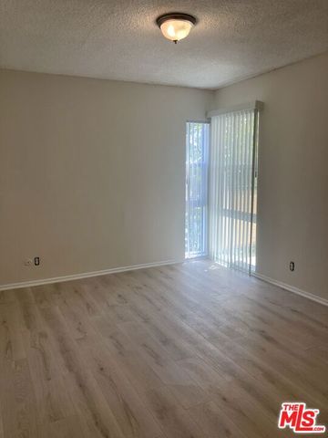 7521 Hampton Avenue 303, West Hollywood, CA 90046