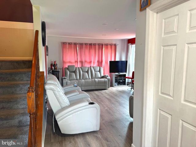 9348 CREEKVIEW DR, Laurel, MD 20708