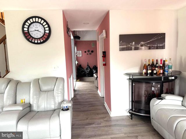 9348 CREEKVIEW DR, Laurel, MD 20708