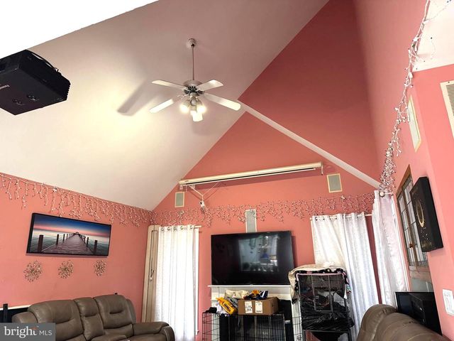 9348 CREEKVIEW DR, Laurel, MD 20708