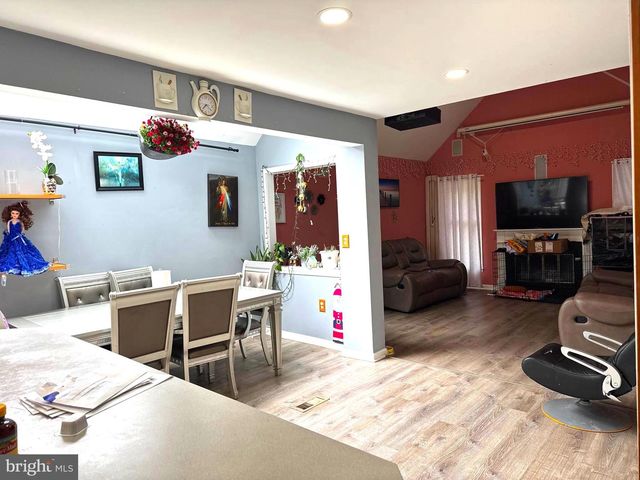 9348 CREEKVIEW DR, Laurel, MD 20708