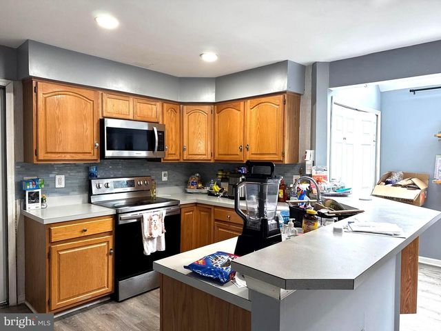 9348 CREEKVIEW DR, Laurel, MD 20708