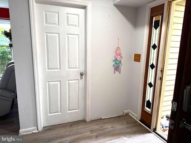 9348 CREEKVIEW DR, Laurel, MD 20708
