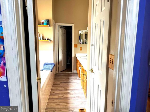 9348 CREEKVIEW DR, Laurel, MD 20708