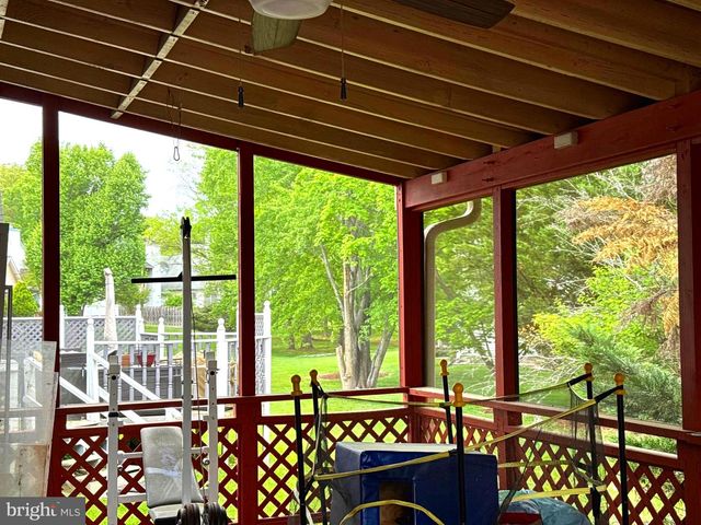 9348 CREEKVIEW DR, Laurel, MD 20708