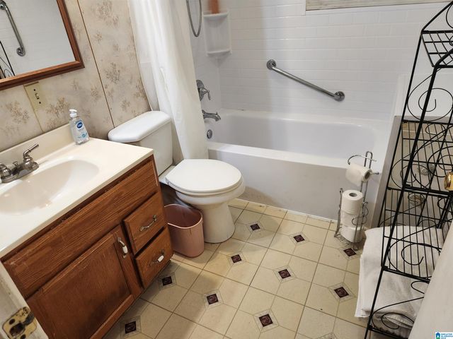 515 1ST AVENUE NW, Wedowee, AL 36278